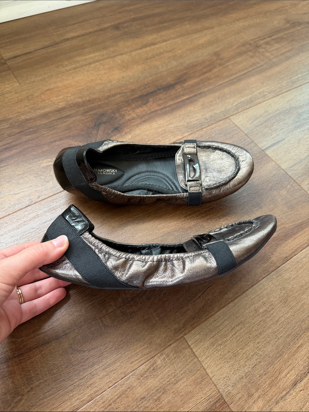 B. Makowsky “Wynne” Metallic Pewter Flats